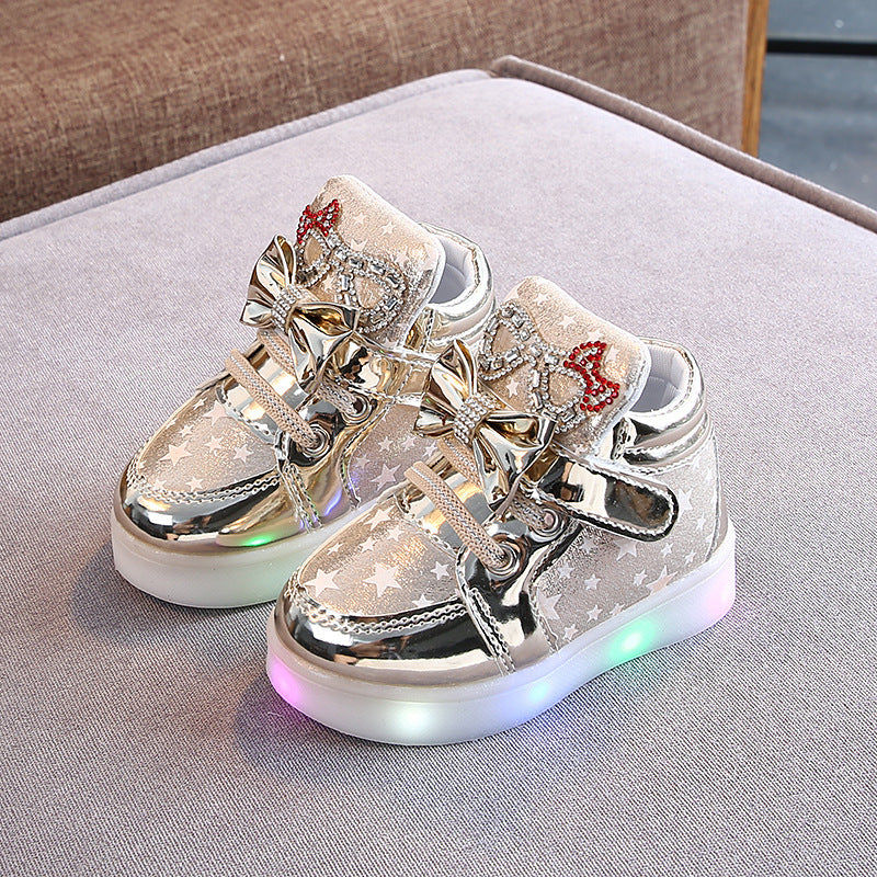 Children's shoes with star sequins