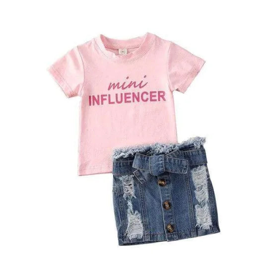 Mini influencer Denim Skirt Outfit