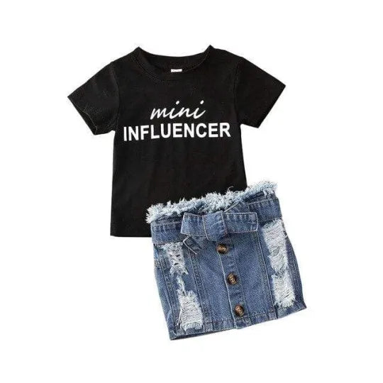 Mini influencer Denim Skirt Outfit